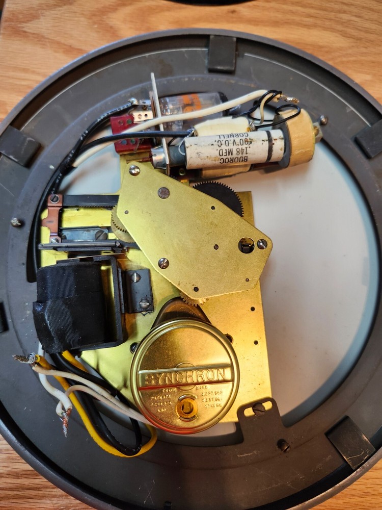 Vintage Stromberg Autoset Slave 11" Clock