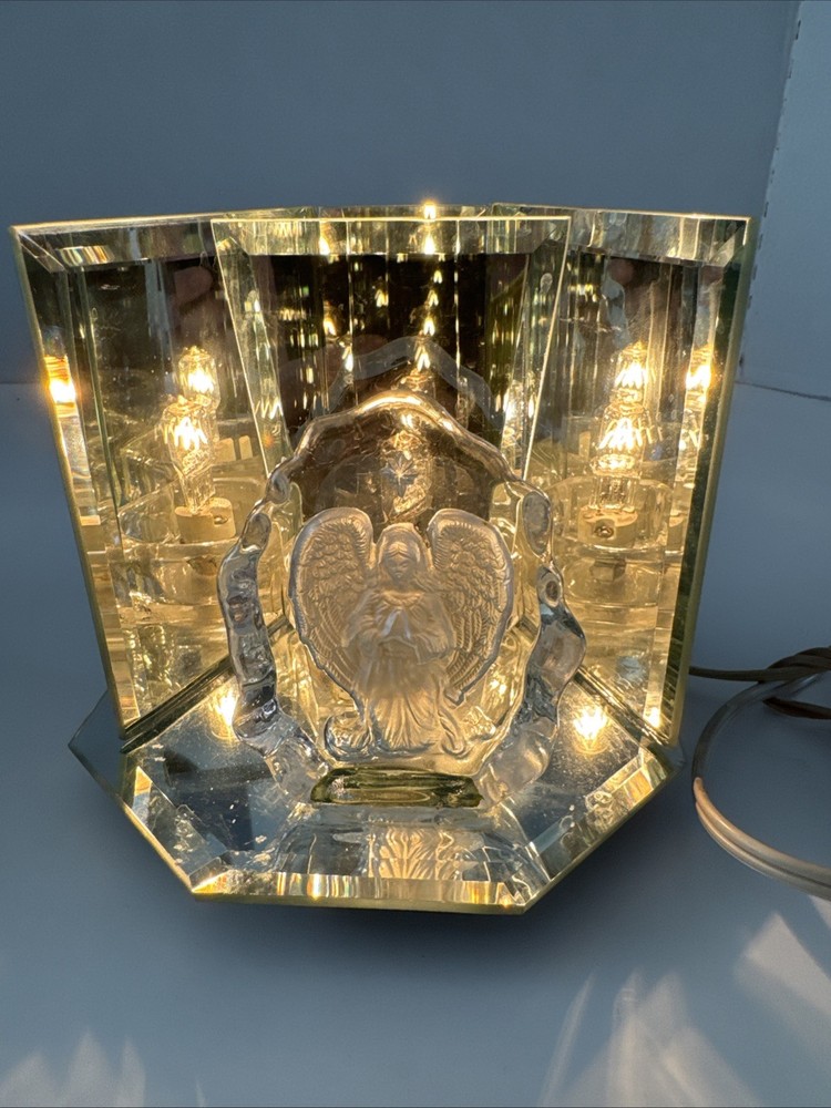 Beautiful Dimmable Praying Angel Mirrored Table Light