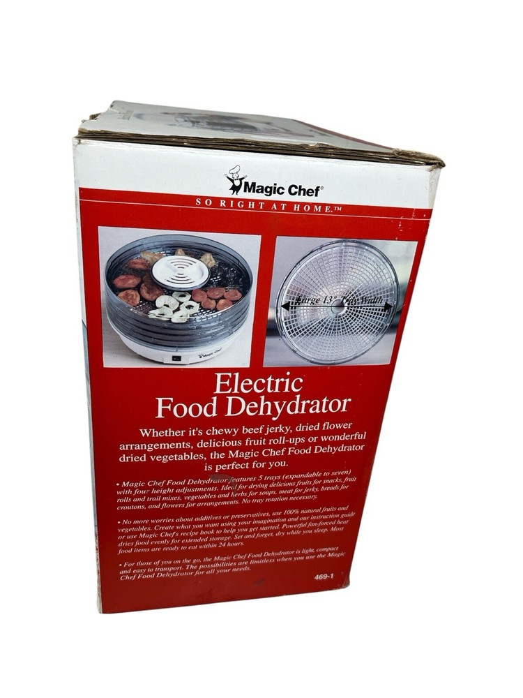 MAGIC CHEF FOOD DEHYDRATOR W/ 5 STACKABLE TRAYS!