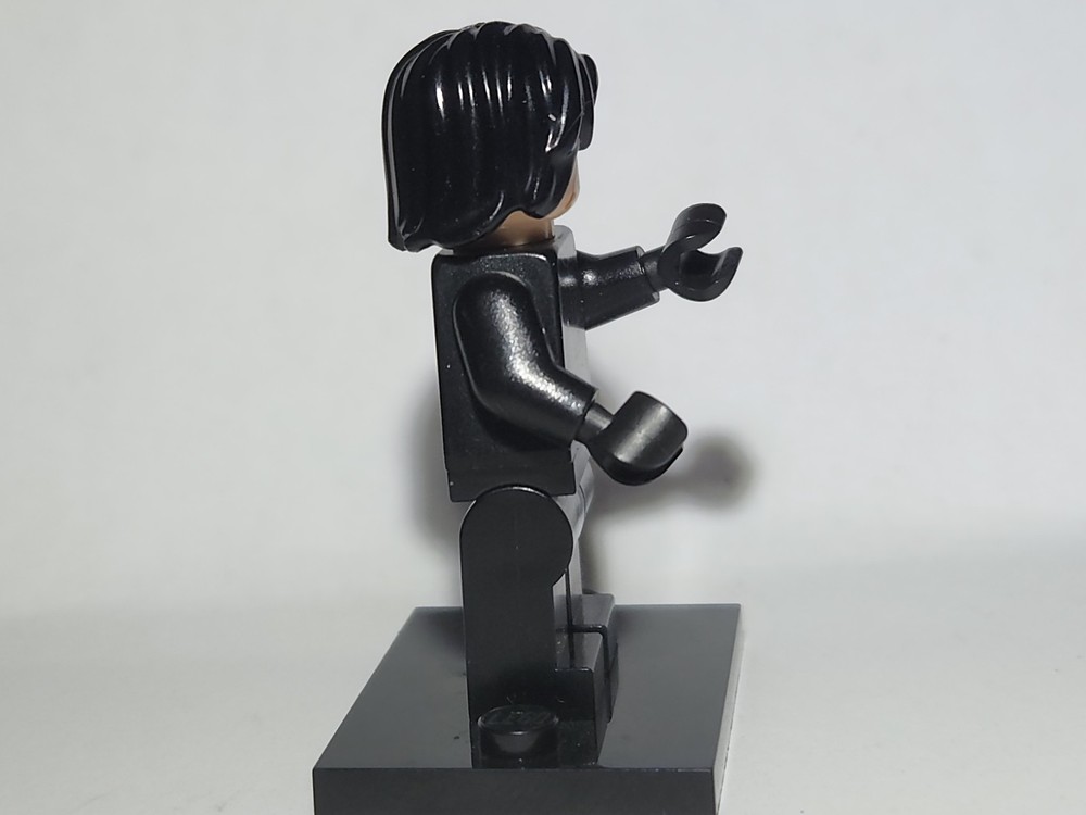 star wars mini figure- Kylo Ren Authentic Lego