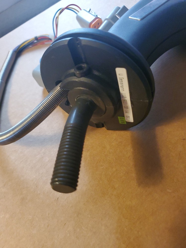 701/80332 - Handle, assembly, proportional control