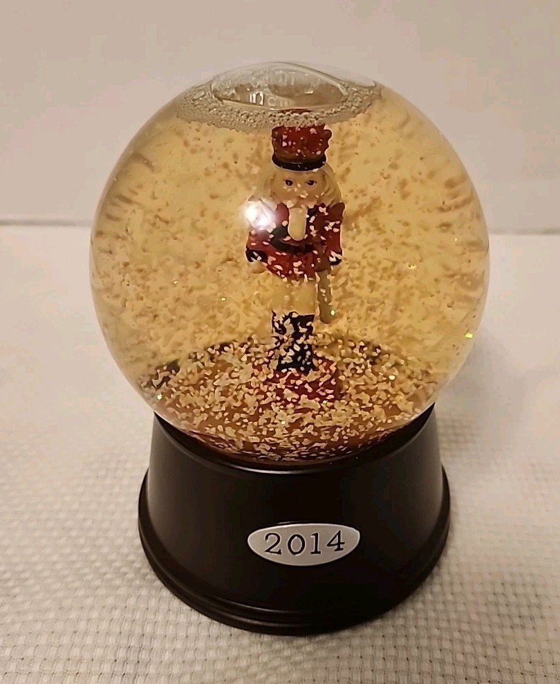 2014 Target ThresHold The Nutcracker Musical Water Globe Snow Globe Works