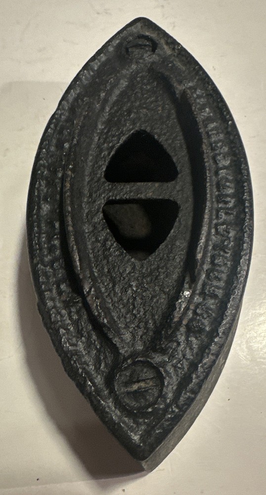 Antique Iron -no Handle/ 2.7 Lb
