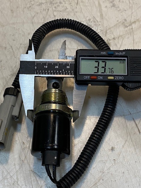 Reverse Light Switch 3G21 | 3" Long 34mm OD 15mm End