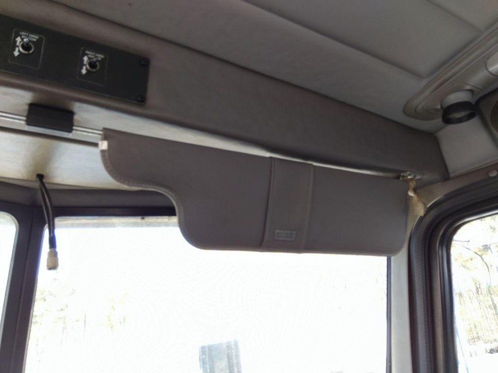 Replaces 2009 PETERBILT 335 INTERIOR SUN VISOR ,  MD
