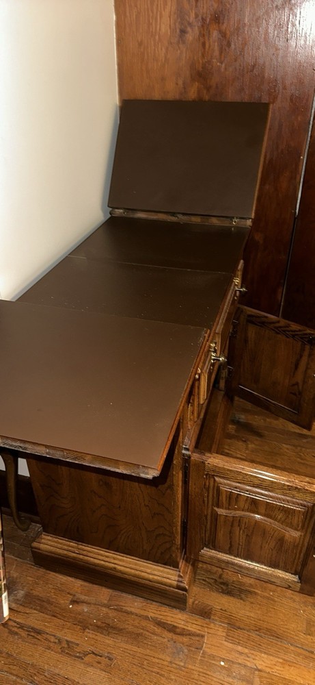 Vintage American Drew Fold-Out Top Buffet