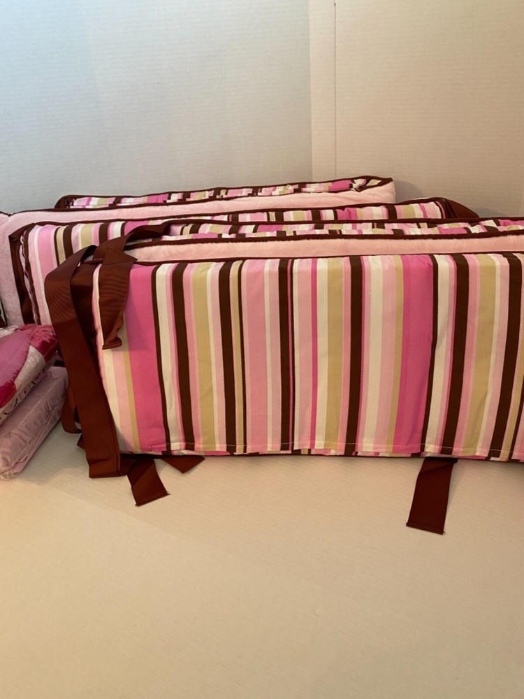 Caden Lane Classic Collection Cassie Crib Bedding Set