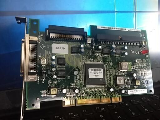 Adaptec SCSI PCI Card AHA-2940UW