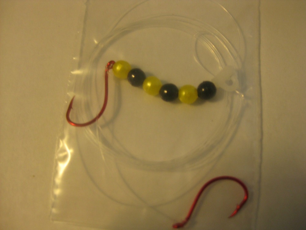 Walleye 2 Hook Quick Change Crawler Harness (Yellow and Black Beads)