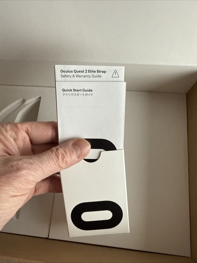 Meta Oculus Quest 2 Elite Strap for VR Headset - Excellent Condition - w/Box