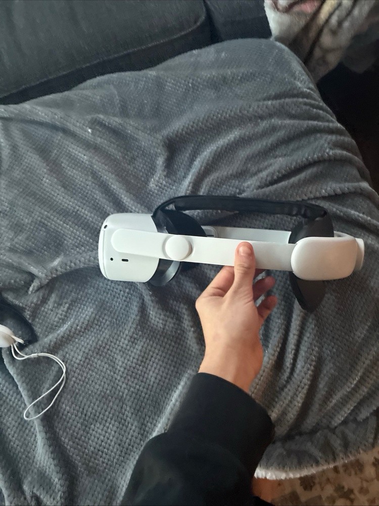 Oculus Quest 2 128GB, USB-C Charger