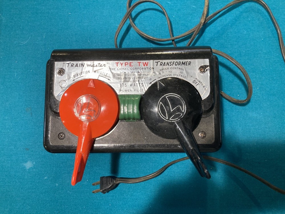 LIONEL TW TRANSFORMER WHISTLE AND DIRECTIONAL CONTROL