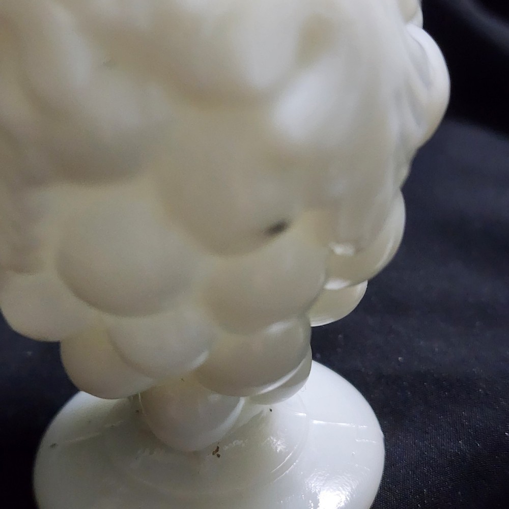 Eagle Glass Milk Glass Salt Shakers Grape & 4 Leaf Pattern