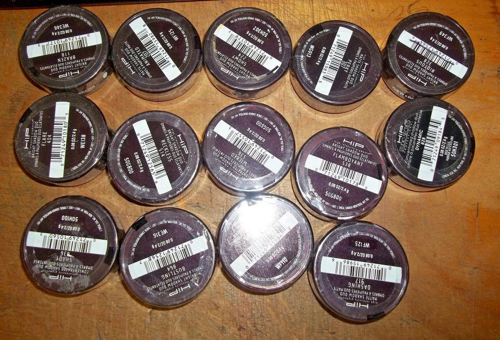 1x Loreal HIP Duo eye shadow
