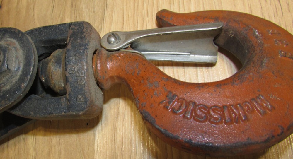 McKissick Block Model 418 3" 2 Ton Very Good Condition