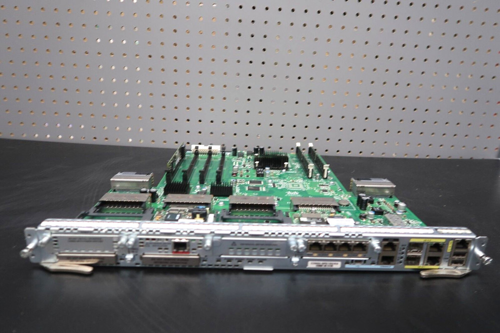 Cisco C3900-SPE150/K9 Router