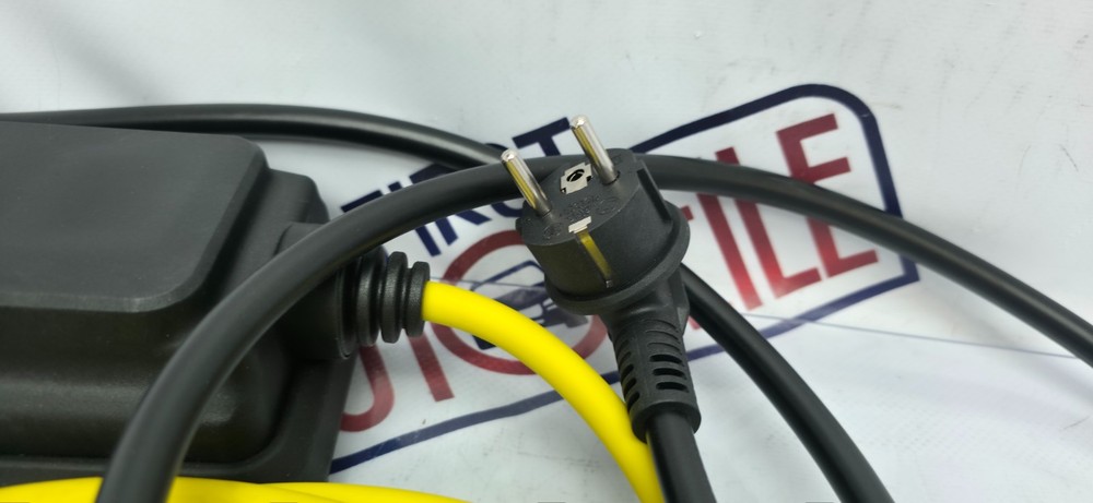 Original BMW charging cable for mains socket EU 10A type 2 9845149-10