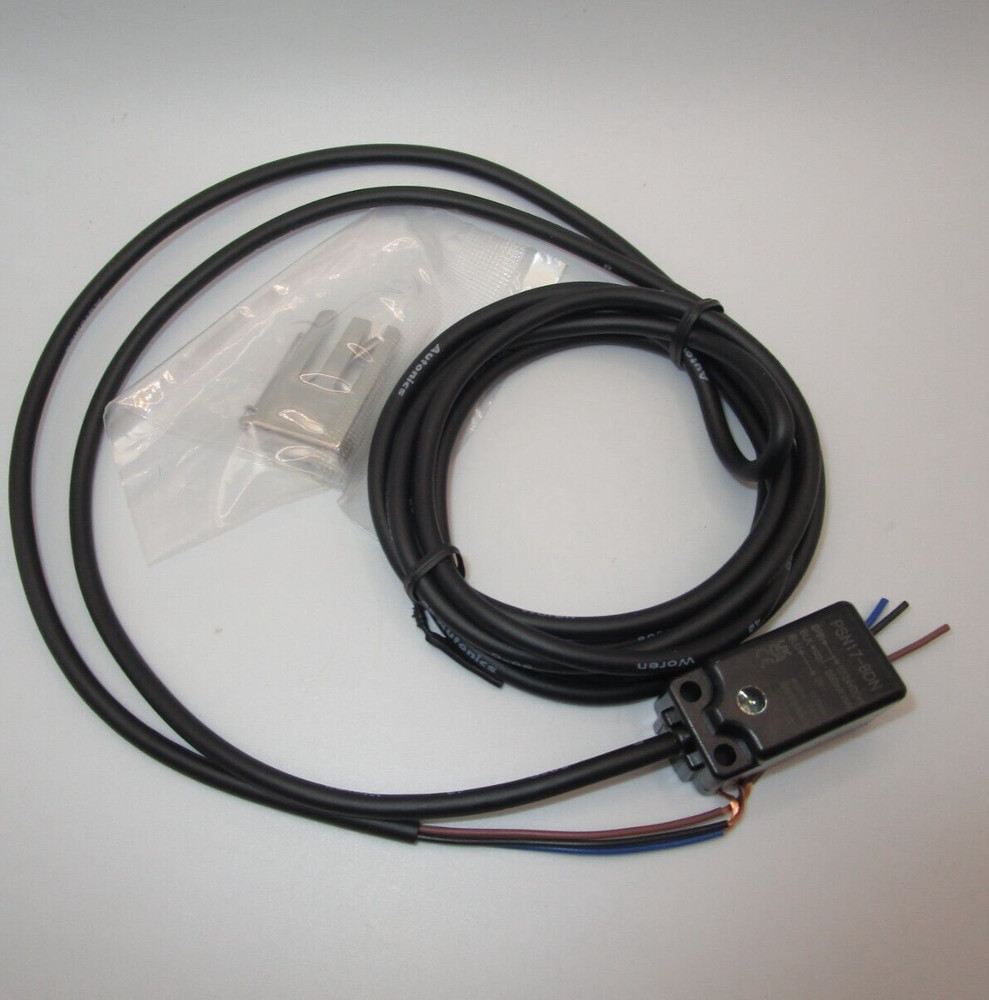 PSN17-8DN Genuine AUTONICS Proximity Inductive Sensor FAST SHIPPING