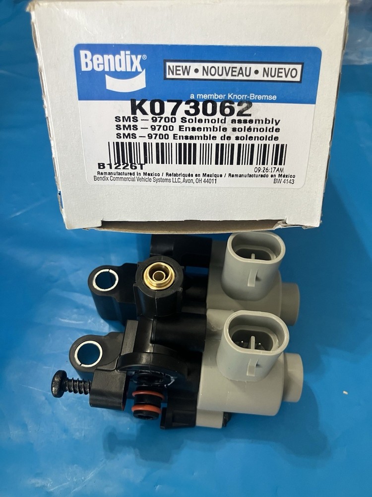 OEM BENDIX SMS-9700 SOLENOID ASSEMBLY - K073062