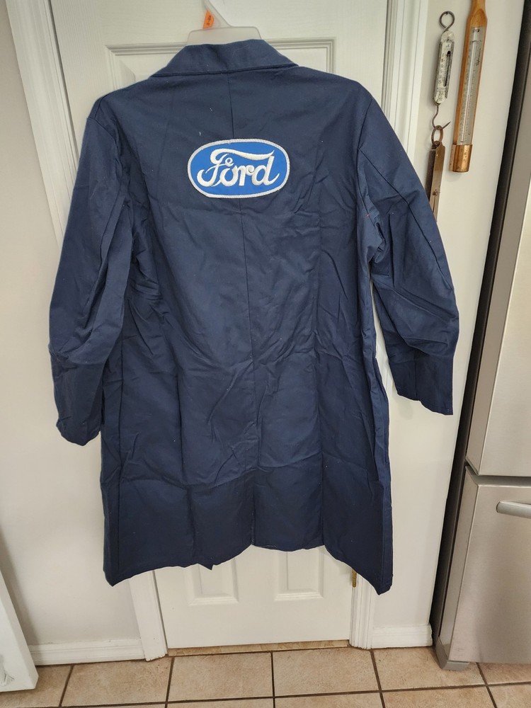 Ford Garage Lab Coat Mens Size. A 15
