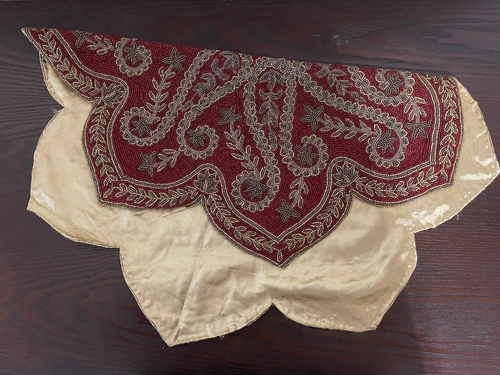 Beaded Table Topper