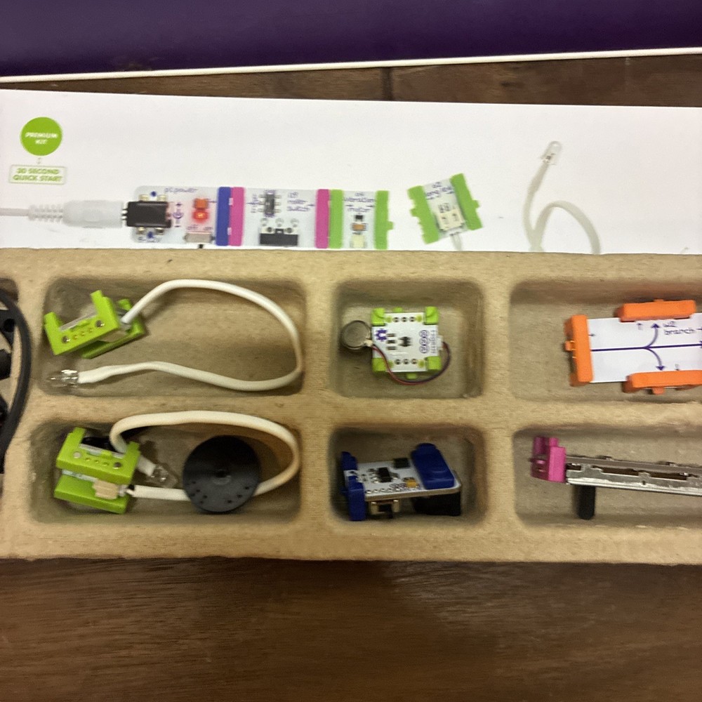 Little Bits Premium Kit 14 Bits Modules Magnet Magic STEM Science Parts