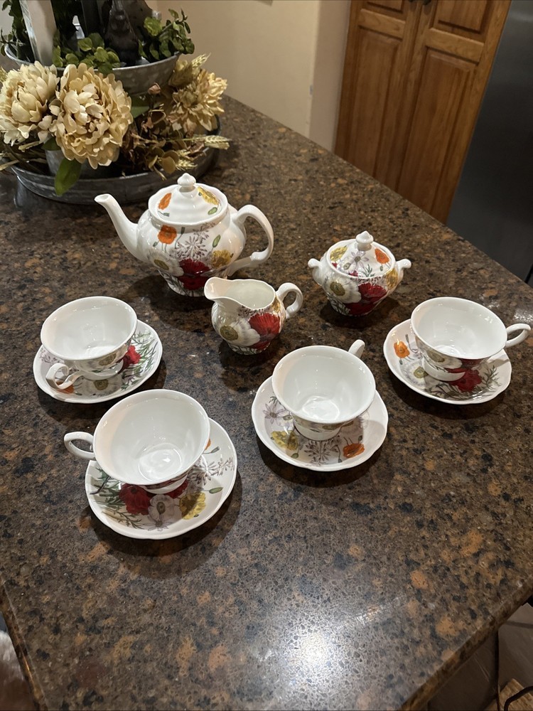 Dtechcol Gracie Bone China Set Poppy