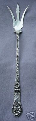 LETTUCE FORK YETIVE STERLING 1896 MOUNT VERNON SILVER