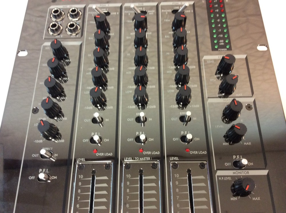 VESTAX ~ PMC-170A DJ Professional Mixing Controller ~ NEW