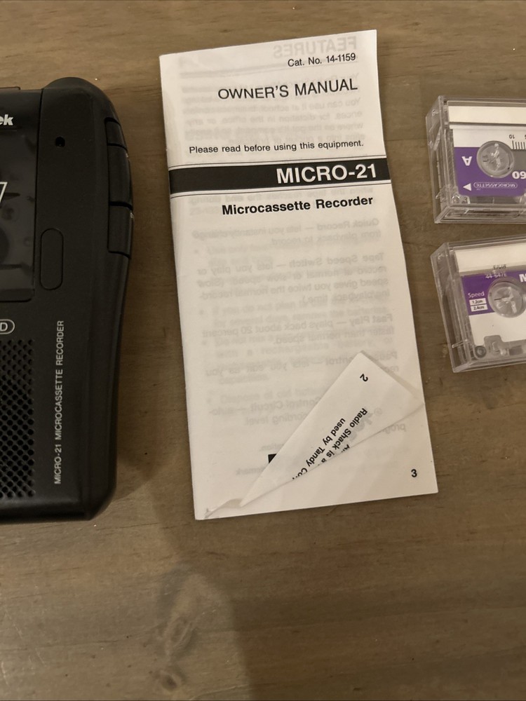 RADIO SHACK MICROCASSETTE TAPE RECORDER MICRO 21 IN BOX MANUAL TESTED