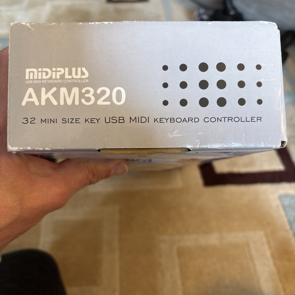 Midiplus AKM320 Midi Keyboard Controller Factory Sealed With Lightning To USB