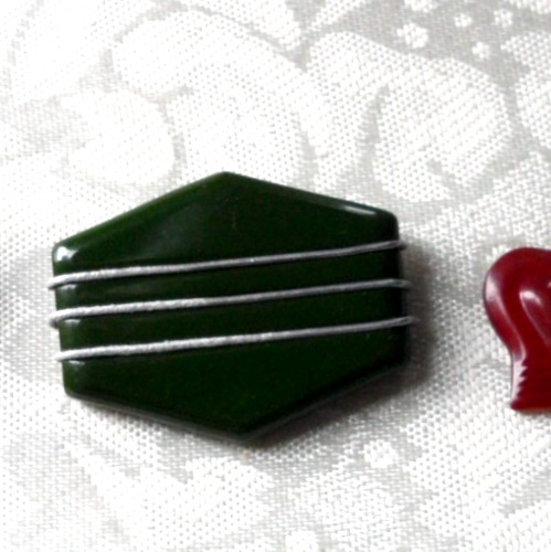 Beautiful Vintage Green Bakelite Plastic Button
