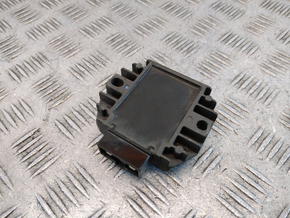 2010 YAMAHA YP 125 RECTIFIER REGULATOR