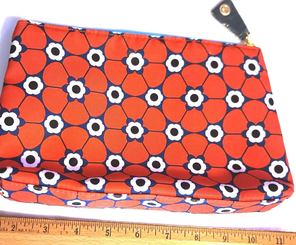 Very Nice Makeup Cosmetic Bag Estee Lauder