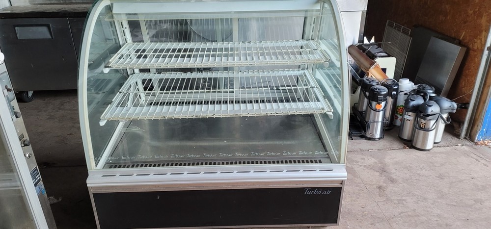 Turbo Air Curved Glass Cooled Display Case