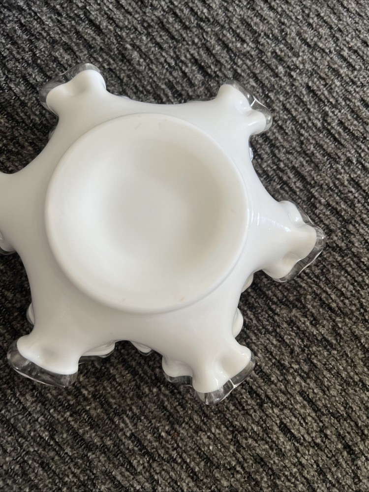 Fenton Handpainted Silvercrest Ruffle Bowl. 6"(E5)