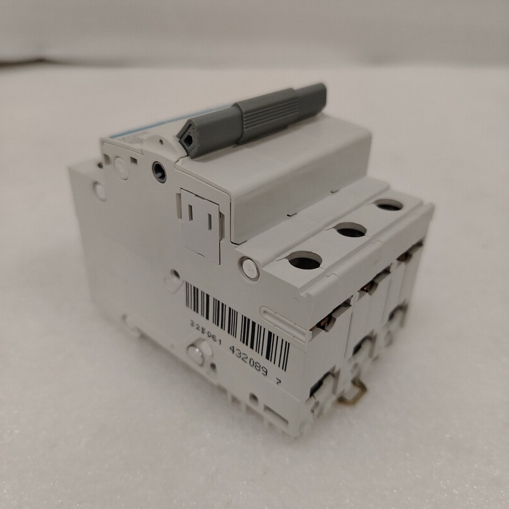 Hager MY332E CIrcuit Breaker