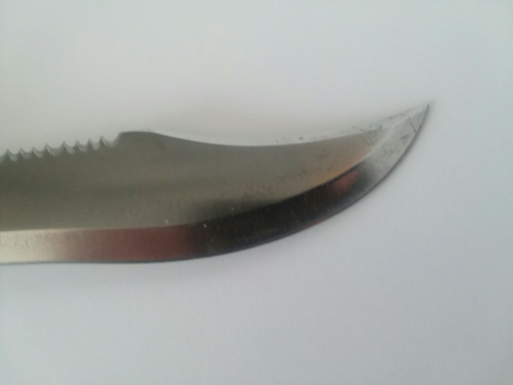 Hunting knife with sheath
