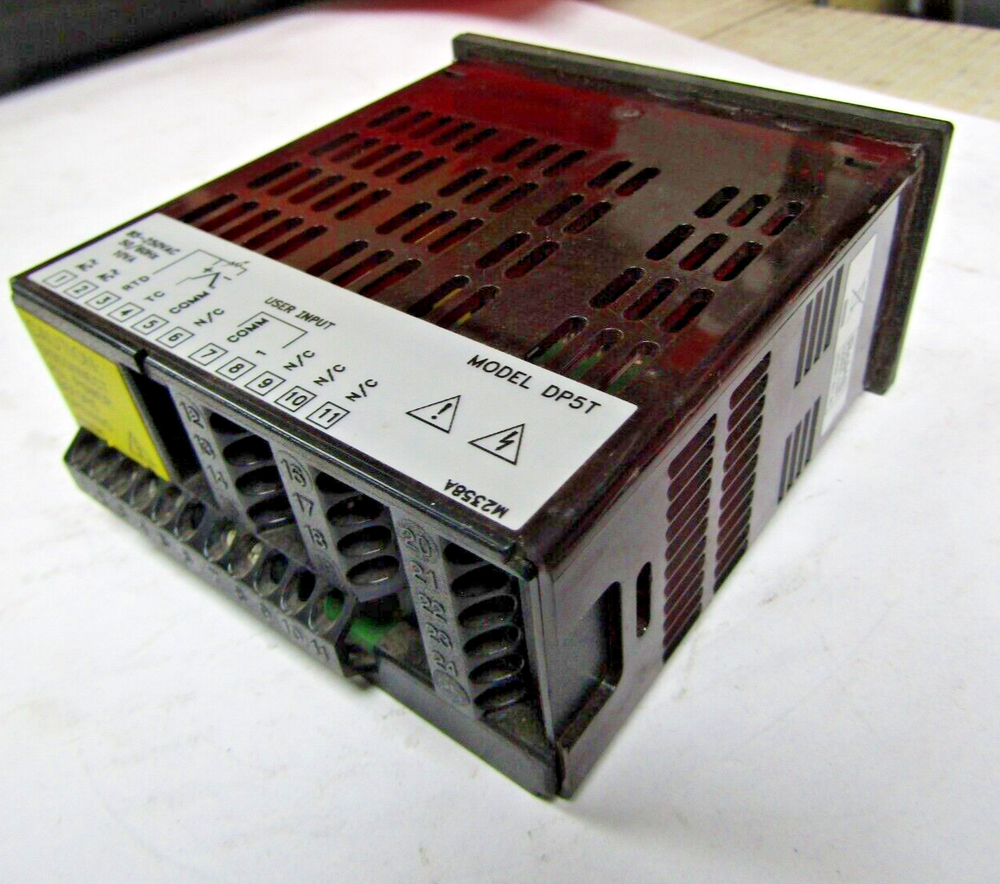 ✌️RED LION DP5T ANALOG INPUT PANEL METER TC/RTD 50-250VAC