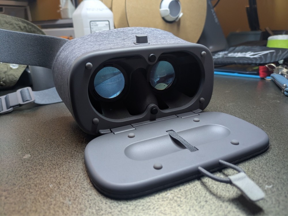 GOOGLE DAYDREAM VIEW D9SCA VR HEADSET SLATE GRAY WITH REMOTE UC6-2(2)