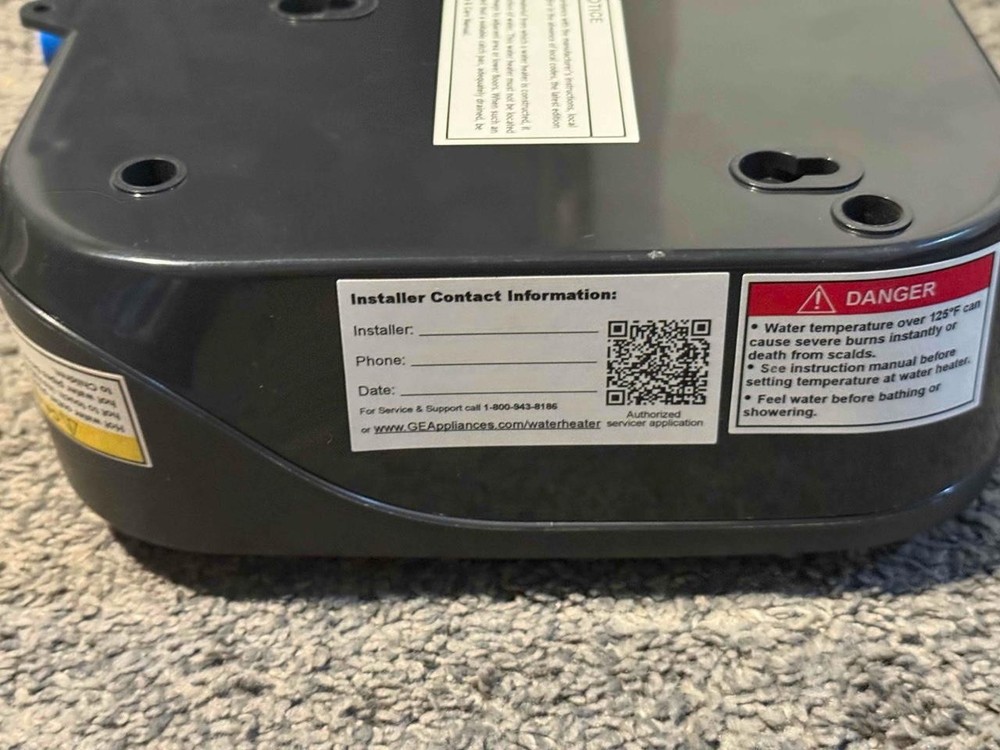 GE Appliances GE04SNLPDG 0.7 GPM Point-of-Use Tankless Electric Water Heater