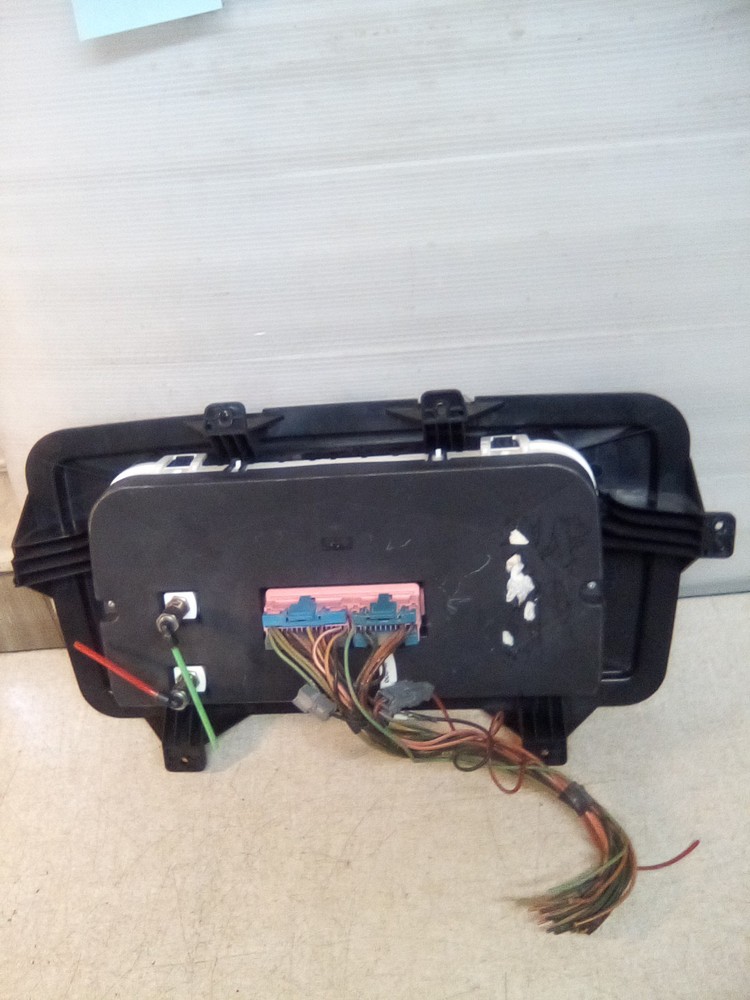 Freightliner Cascadia Speedometer Instrument Cluster
