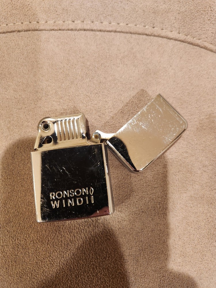 Vintage Ronson Lighter