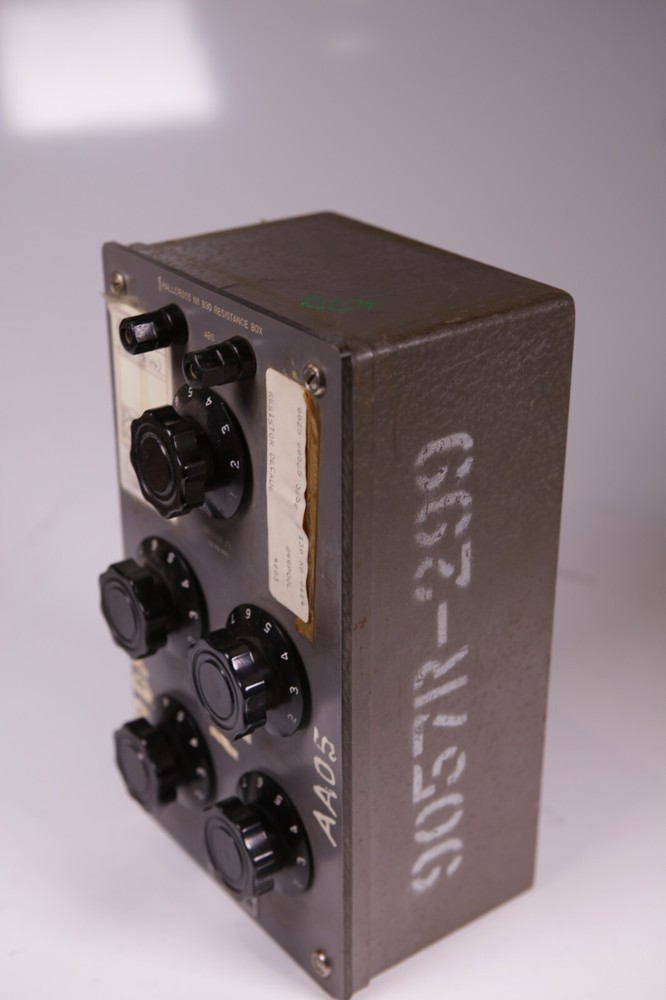 Hallcross No 830 Resistance Box