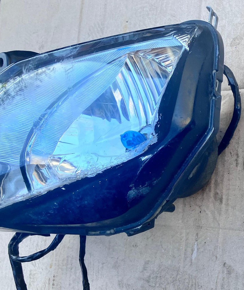 HONDA CBR125R 2001-2007 headlights DAMAGED