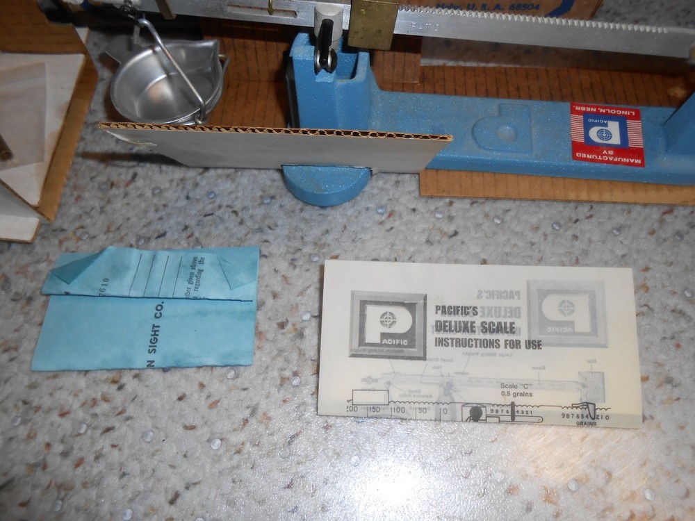 VINTAGE PACIFIC RELOADING POWDER MEASURE Scale