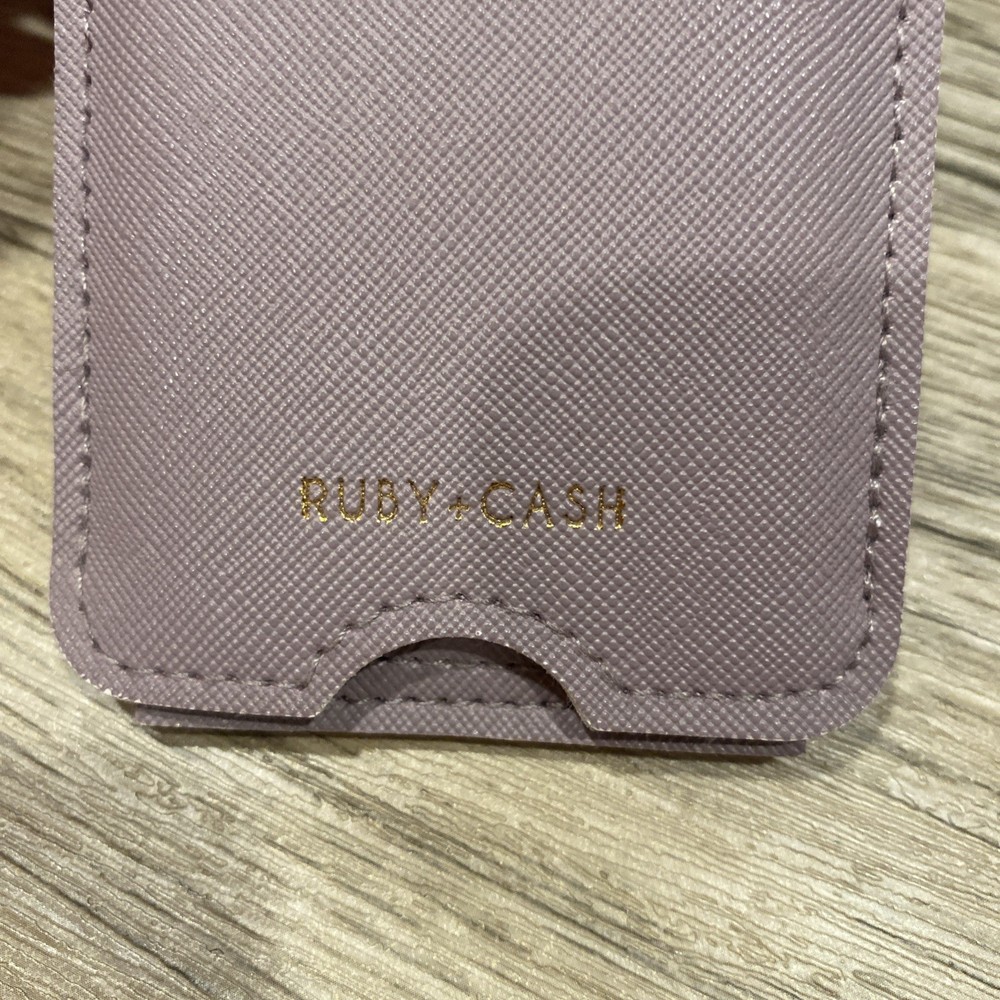 Ruby and Cash privacy luggage tag