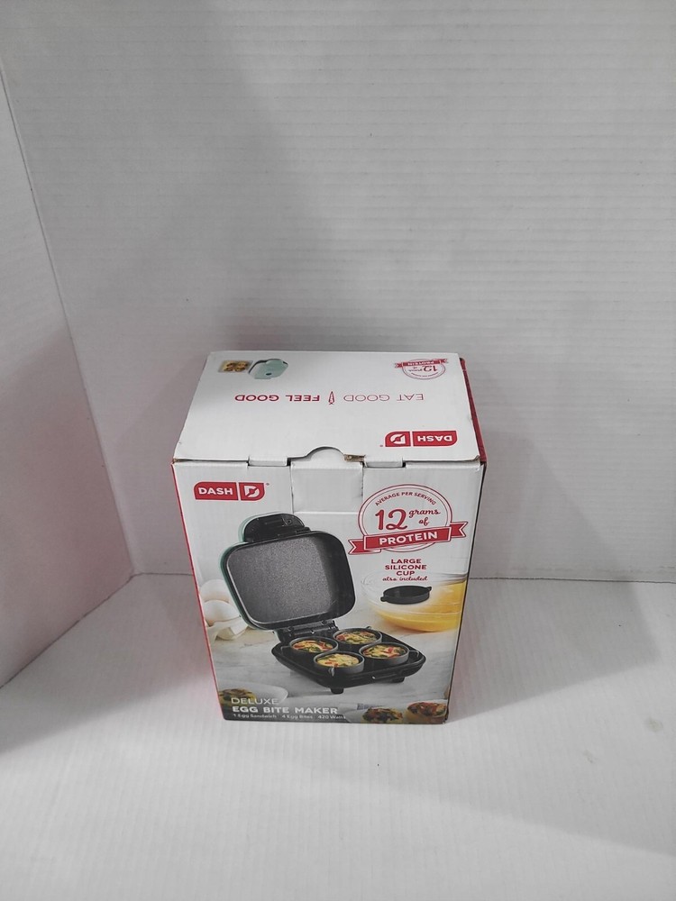 Dash D Deluxe Egg Bite Maker 4 Egg Bites Silicone Molds included.