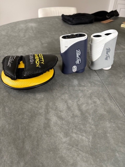 blue tees range finder