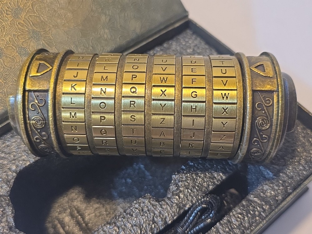 Da Vinci Code Mini Cylinder Puzzle Cryptex Romantic Ring Vault Steampunk Cool